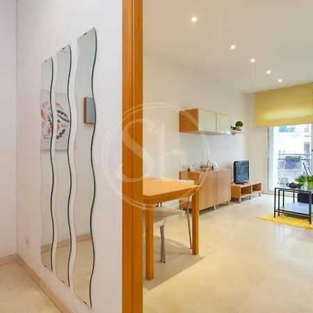 Appartement In Monumental *